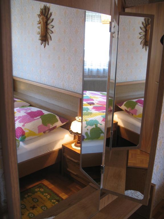 Haus Antlinger Apartment Reutte Cameră foto